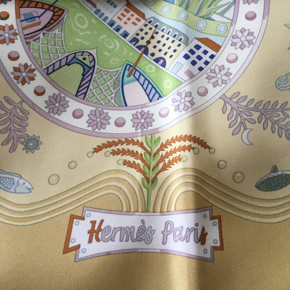 Authentic Hermès 100% Silk 90 cm Scarf “Escales Mediterraneennes” - Picture 2 of 13